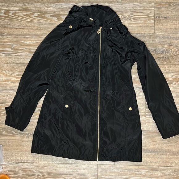 Michael Kors rain Jacket - Picture 1 of 3
